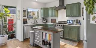 8998 Lloyd Pl Gallery 7