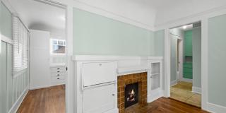 Charming Sherman Heights 2-Bedroom, Available Now! Gallery 15