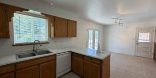 3 Bedroom Single Story Home Available Near E Main Street & Hwy 314 SW in Los Lunas! Gallery 21