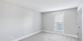 Piccadilly Gallery 44