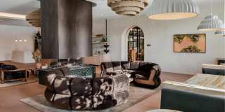 The Hallon Gallery 79