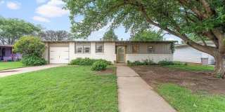 PRE-LEASING for JULY - Modern Chic 3 Bedroom Home Gallery 1