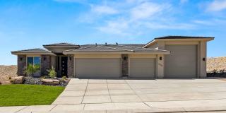4 bed plus RV Garage Gallery 1