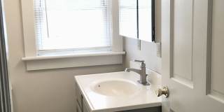 1101 West 4th Street Gallery 17