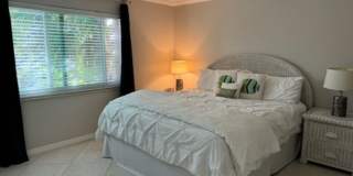 ** JANUARY 2-FEBRUARY 1, 2024 RENTAL FOR YOU FOR THE MONTH!!!  SANDPIPER WEST ** SEASONAL HIGHLY DESIRABLE LOCATION! NAPLES Gallery 5