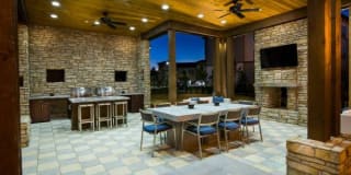 Tapestry at Lake Park Gallery 2