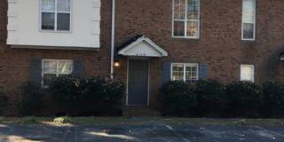 Great NW RALEIGH location-2 brm 2 bath ~ Fully equipped kitchen with microwave-deck-wood burning fireplace Gallery 1