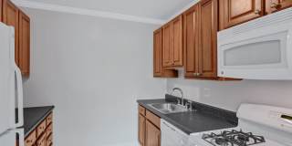 Affordable Housing- HOC Battery Lane Apartments Gallery 4