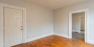 323 S Raleigh Street Gallery 9