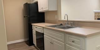 Townhome just minutes to Gate 2. Gallery 14