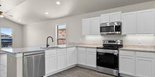 $500 OFF MOVE IN FEE!!!!! PRE-LEASING! No Need to Spring Clean start BRAND NEW! Gallery 5