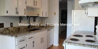 Ready To Go! Very Nice 2 bedroom Condo!!! Gallery 8