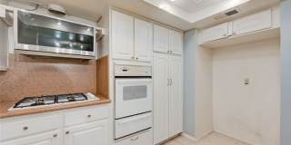 3518 Blackstone Street Gallery 16