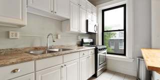 277 Crown Street 9 Bed 4 Bath House Gallery 4