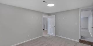 1643 Meridian Street Gallery 10