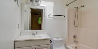 3 Bedroom/2.5 bathroom townhouse centrally located Oak Harbor Gallery 24