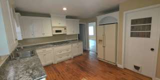 Spacious 4 Bedroom Home close to Missouri State University! $1495! Gallery 5