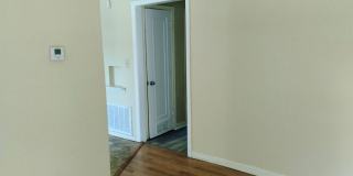 3 bed 2 Bath Home Super Large Back Yard Gallery 11