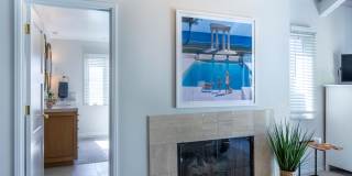 MODERN ARCHITECTURE W/ BEACH CHARM: BRIGHT & AIRY, 4BR3BA, 2-STORY HOME W/ OPEN & BRIGHT LIVING SPACE & LARGE YARD W/ DECK & JACUZZI LESS THAN A BLOCK TO LMU, CLOSE TO PARK, SHOPPING, LAX & 10 MINS TO BEACH! Gallery 25