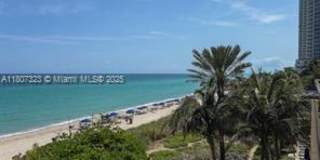 16275 Collins Avenue Gallery 29