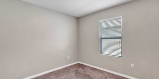 Sunny, Move-In Ready 4-Bed Home in Winter Haven with Modern Finishes and Two-Car Garage Gallery 11
