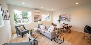 Air-Conditioned Seattle Townhome with Rooftop Deck & Mt. Rainier Views Gallery 6