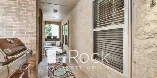 Urban Living in Downtown OKC - 3 Bedrooms/2 Bathrooms with Reserved Covered Parking - *Half Off 1st Month's Rent* Gallery 30