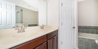 4824 FIORAZANTE AVENUE Gallery 16