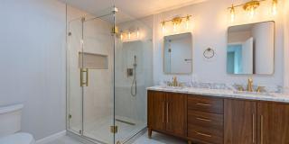 Stylishly Remodeled Home, Two Primary Suites and Unbeatable South Austin Location! Gallery 16