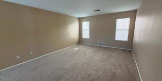3 Bedroom House with Pool Gallery 16