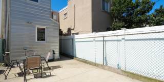 Charming Pennsport Rowhome with Private Backyard Oasis Gallery 20