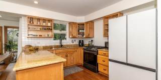 1800 LARK Lane Gallery 15