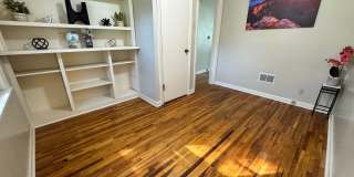 3 bed, 1.5 bath home for rent in West Waterloo Gallery 23