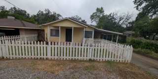 2 bedroom one bath House in Shasta Lake Gallery 1