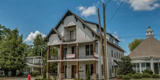 1418 University Boulevard Gallery 1