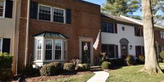 8244 CARRLEIGH Parkway Gallery 1