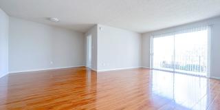 718 N Monterey St Gallery 44