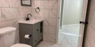 1000 West 53rd Street - Lower Unit Gallery 35