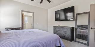 4 Bedroom Home with Solar Panels: MOVE-IN SPECIAL Gallery 16