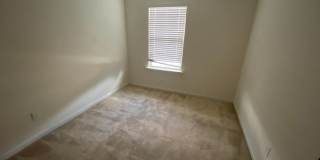 Room in 4 Bedroom Home at Haskell Dr Gallery 16