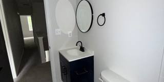 Newly Renovated Townhouse Gallery 11