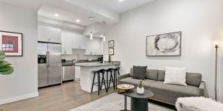 2151-2153 W Division St Gallery 20