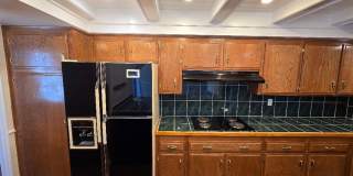 A Fabulous 3 Bedroom Townhome Centrally located. Gallery 16