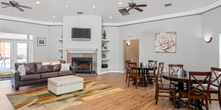 Runaway Bay Apartments Gallery 20