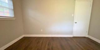 2709 NW Hilltop Drive Gallery 18