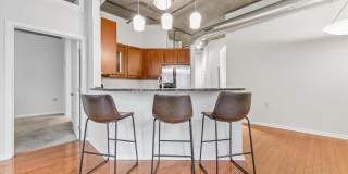 113 N BREAD Street Gallery 5