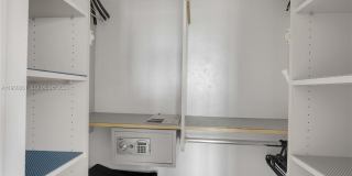 255 W 24th St Gallery 10