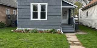 Cute 2 Bed/1bath home close to school Gallery 1
