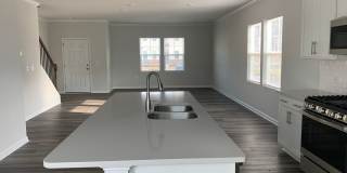 Coming Soon! Gorgeous New Construction Townhome! Available June 15th Gallery 11