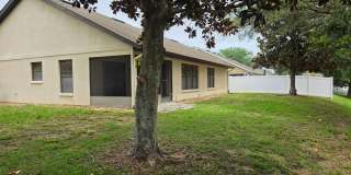 Spacious 4 Bdrm / 2 BA with 2 car garage Gallery 41